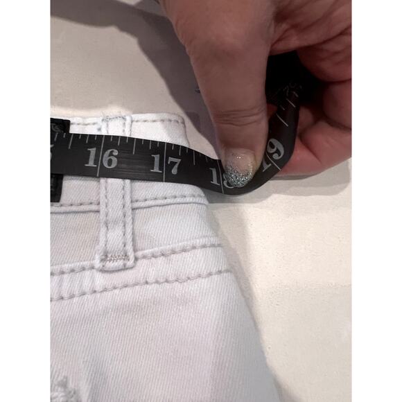 NWT Vintage Love Indigo White Jean Shorts Dream Catcher Pockets Embellished Boho - Picture 6 of 15